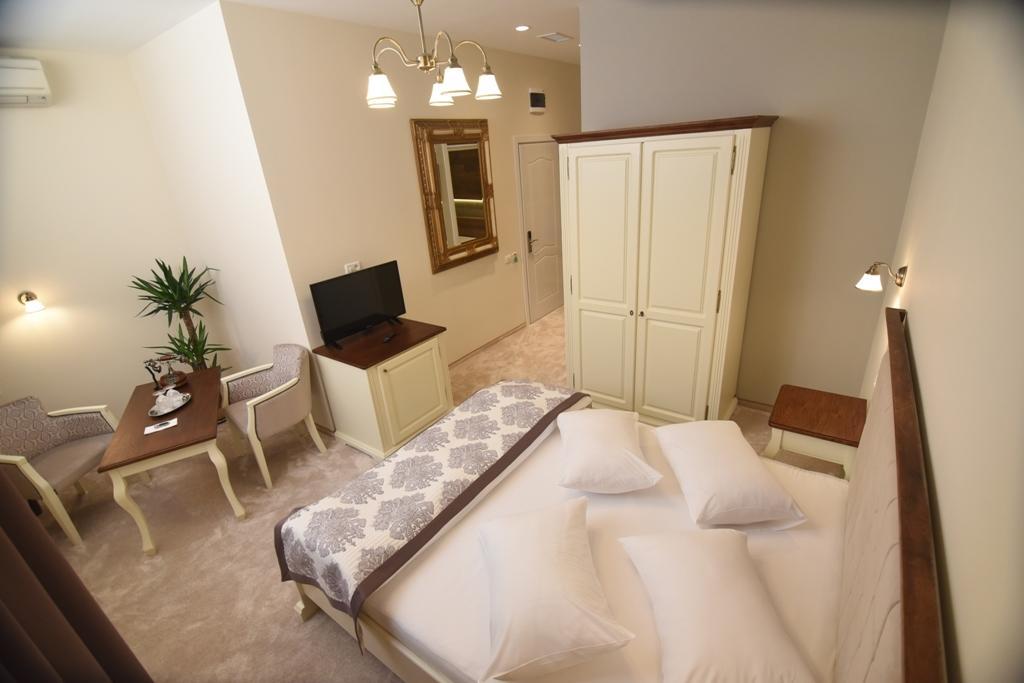 Hotel Europa Бая Маре Екстериор снимка