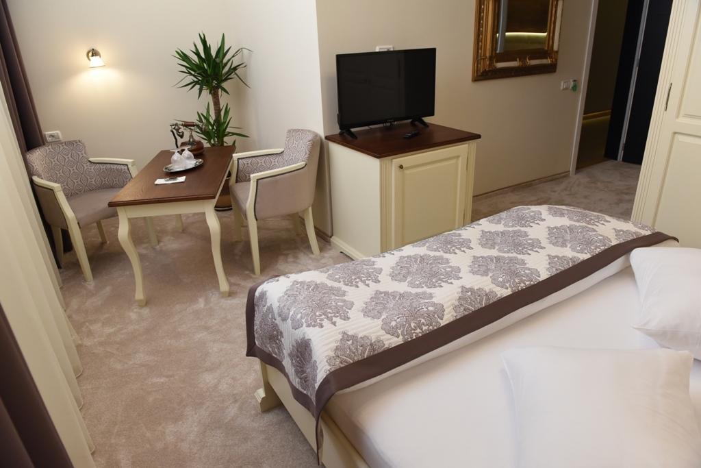 Hotel Europa Бая Маре Екстериор снимка
